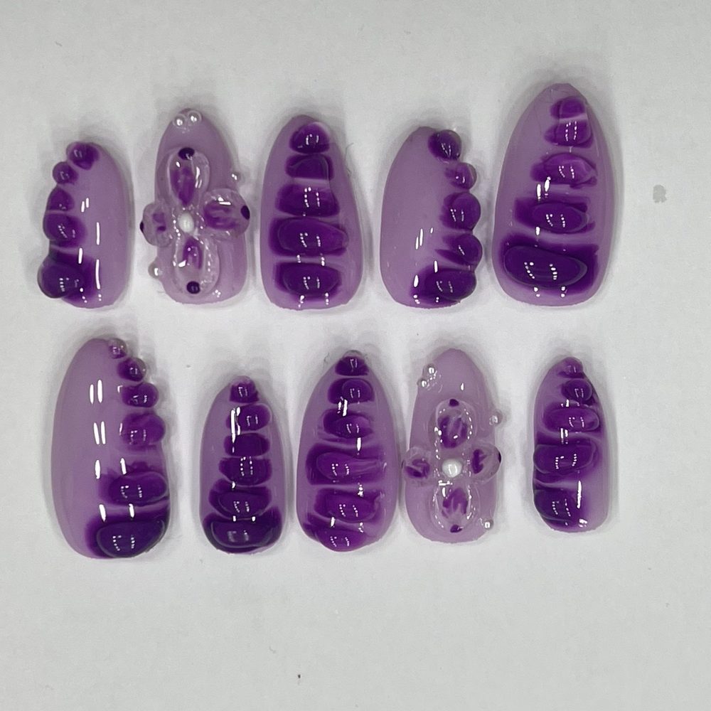 Purple Daydream set, hand-painted press-on nails